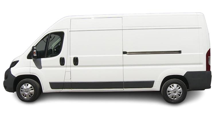 boxer_435_heavy_l3_diesel_59757.jpg - 2.2 BlueHDi 140 Chassis Cab Professional