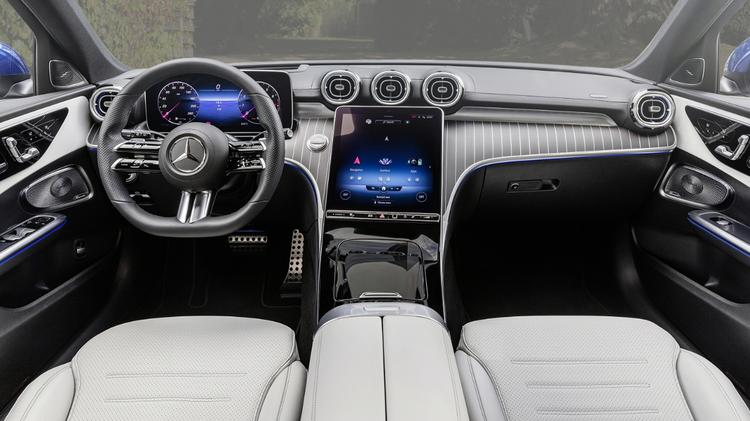 c_class_estate_105198.jpg - C300e AMG Line Premium [Pan Roof] 5dr 9G-Tronic