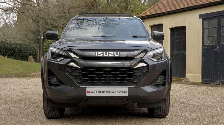 d_max_electric_64948.jpg - 140kW 67kWh eDL40 Double Cab Pickup 4x4 Auto