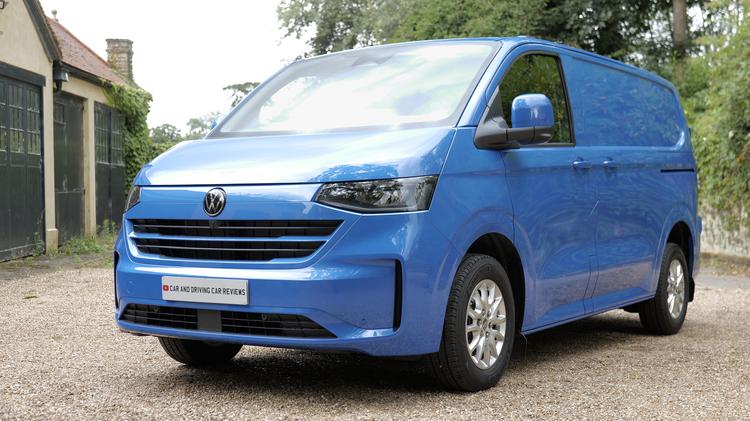 transporter_t32_lwb_electric_64689.jpg - 210kW 65kWh Commerce Pro Kombi Van Auto