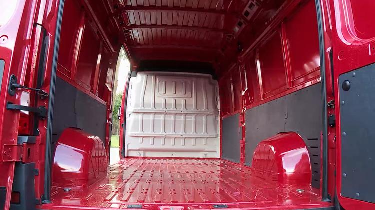 e_relay_40_l4_59902.jpg - 200kW 110kWh H2 Window Van Enterprise Auto [22kW]