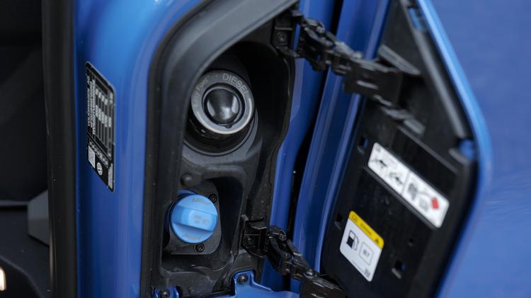 transporter_t32_swb_electric_63557.jpg - 160kW 65kWh Commerce Pro Kombi Van Auto