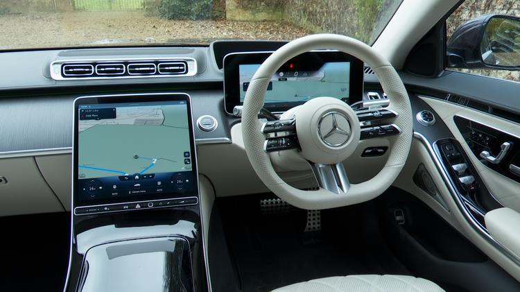 s_class_saloon_101206.jpg - S580e 4Matic L AMG Line Premium Plus 4dr 9G-Tronic