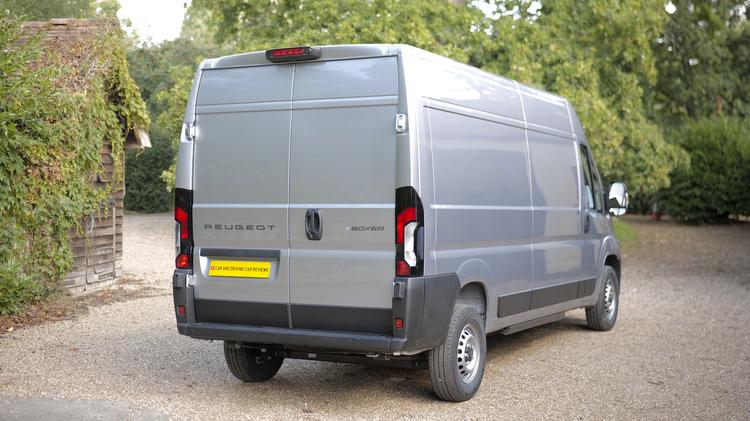 boxer_435_heavy_l4_diesel_59758.jpg - 2.2 BlueHDi 140 H3 Van Professional