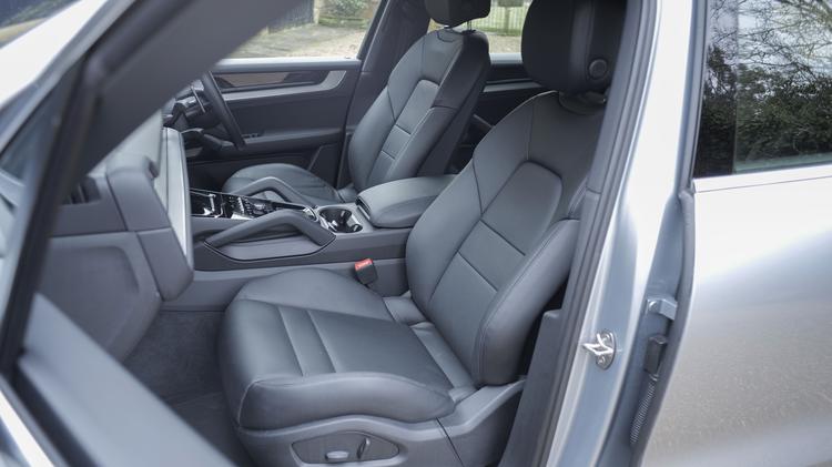 cayenne_estate_109837.jpg - 5dr Tiptronic S