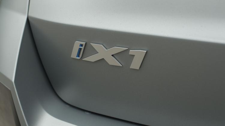 ix1_electric_estate_107774.jpg - 230kW xDrive30 M Sport 65kWh 5dr Auto [Tech/Pro]