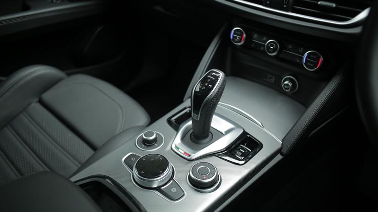 stelvio_estate_diesel_108961.jpg - 2.2 D 210 Tributo Italiano 5dr AWD Auto