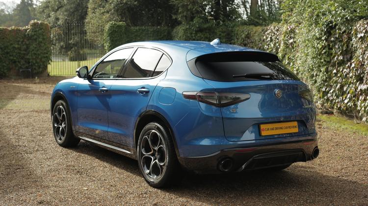 stelvio_estate_special_edition_108962.jpg - 2.0 Turbo 280 Intensa 5dr AWD Auto