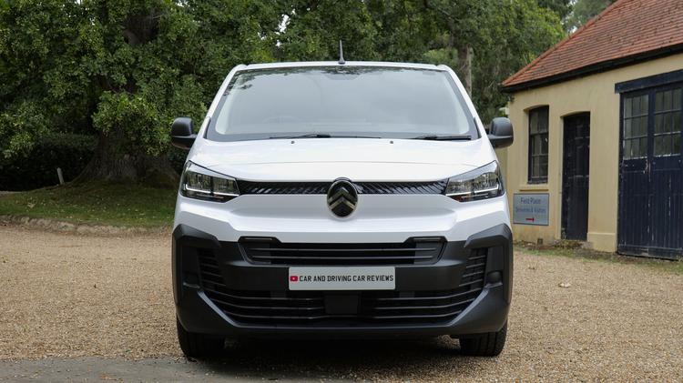 e_dispatch_m_special_edition_64974.jpg - 100kW 75kWh Van VTR Auto