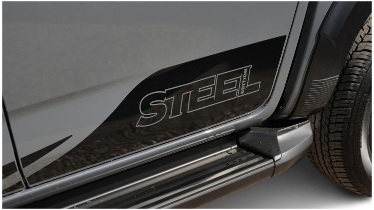 d_max_special_edition_64671.jpg - 1.9 V-Cross Steel Edition Double Cab 4x4 Auto