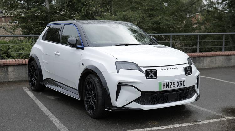 a290_hatchback_114228.jpg - 130kW GT Premium 52kWh 5dr Auto