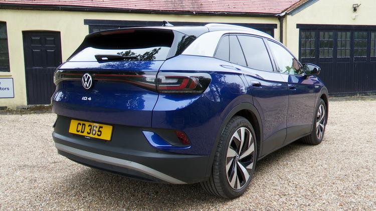 id_4_estate_special_edition_103040.jpg - 125kW Essential Pure 52kWh 5dr Auto