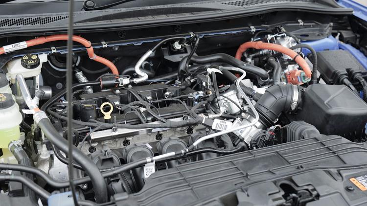 kuga_estate_special_editions_116254.jpg - 2.5 FHEV Sound Edition 5dr CVT