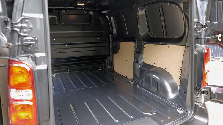 e_scudo_l1_special_edition_65082.jpg - 100kW 75kWh Onyx Crew Van Auto [11KW Ch]