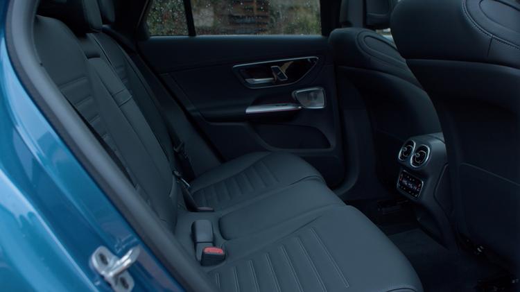 glc_estate_108261.jpg - GLC 300e 4Matic Urban Edition 5dr 9G-Tronic