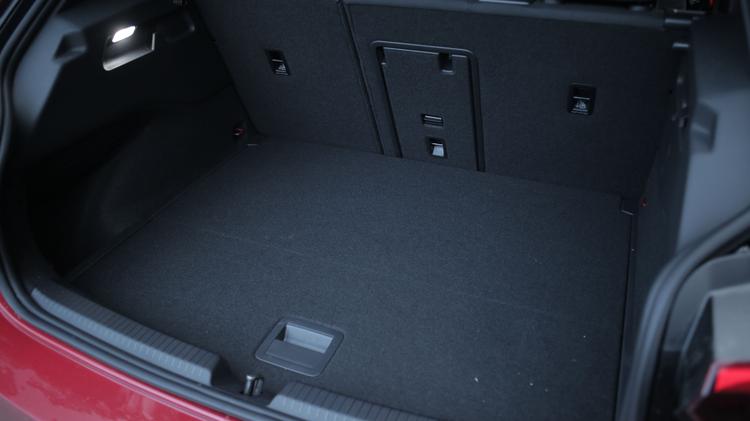id_3_hatchback_special_editions_109943.jpg - 240kW GTX Fire/Ice 79kWh 5dr Auto [Pan Rf]