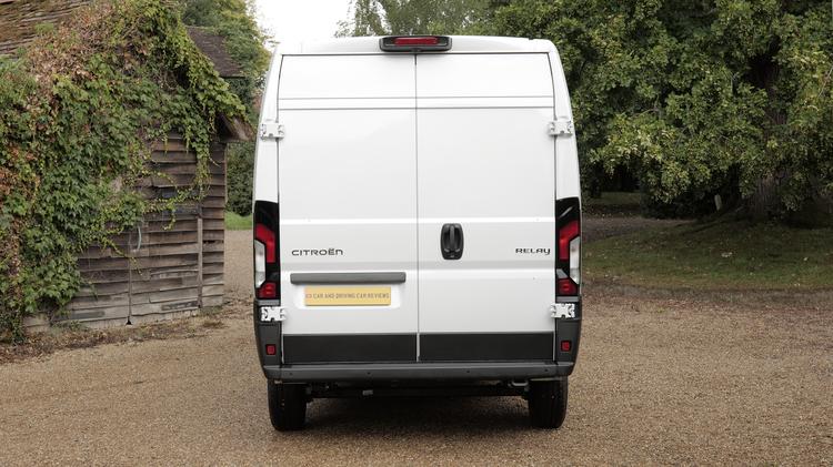 relay_35_l3_diesel_60020.jpg - 2.2 BlueHDi 140 Chassis Cab Enterprise