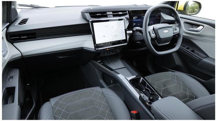 puma_gen_e_electric_hatchback_special_editions_115531.jpg - 123kW Sound Edition 43kWh 5dr Auto