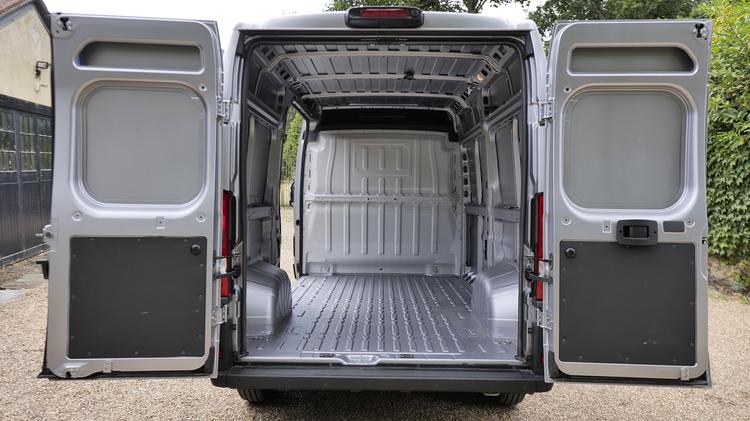 ducato_35_maxi_l2_diesel_59704.jpg - 2.2 Multijet 140 Tipper